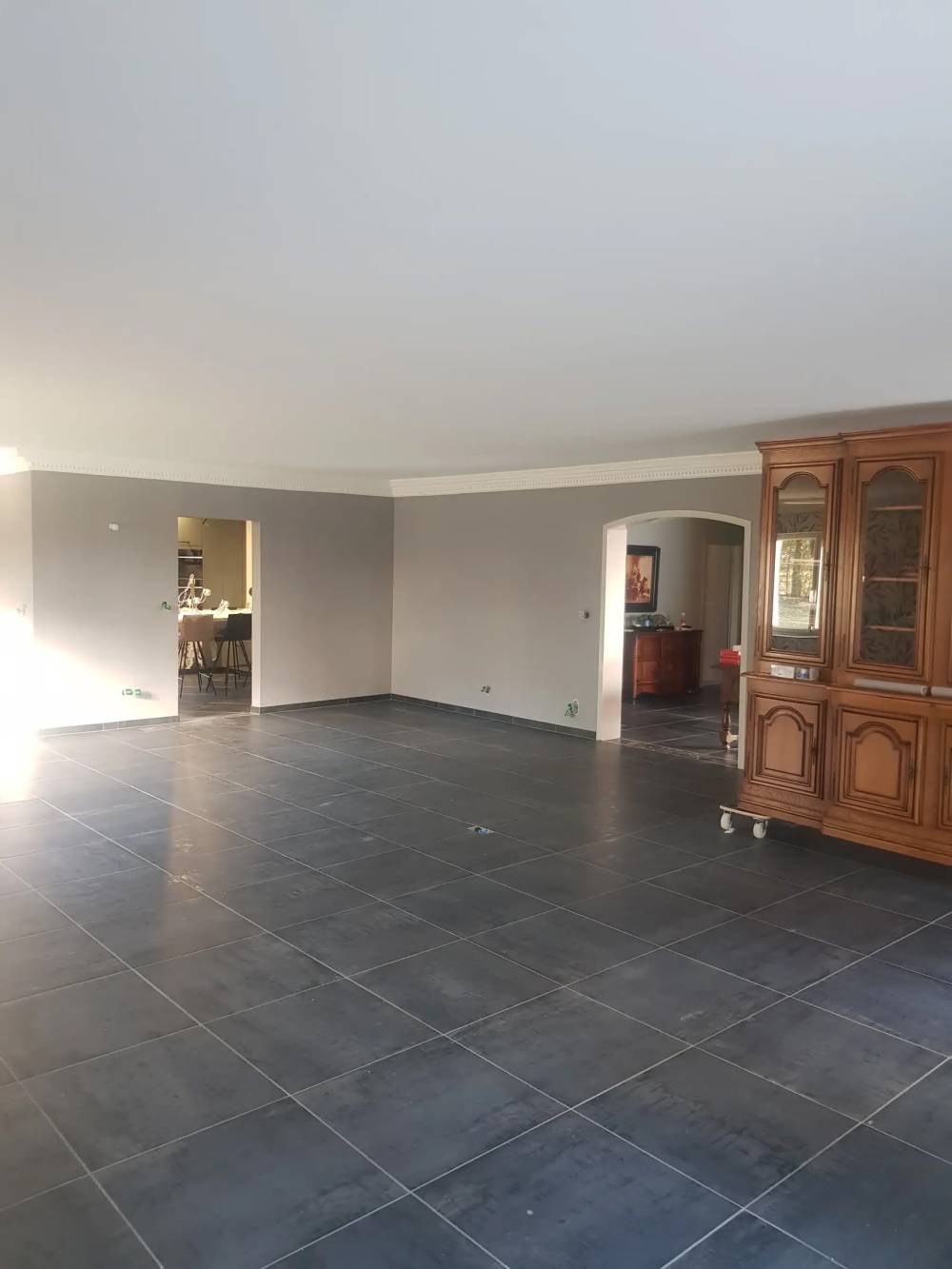 Pose de carrelage et peinture Peinture HN
